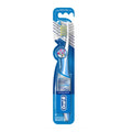 "Oral-B Pro-Expert Crossaction Spazzolino Da Denti Anti-Placca Medio"