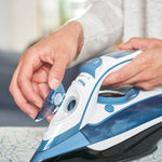 Steam Iron Black & Decker BXIR2402E 2400 W