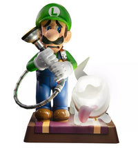 Luigis Mansion 3 Luigi and Polterpup 9-Inch PVC Collector Edition Statue