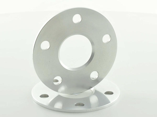 Spacer system widens track A 5 mm for VW Touran GP wheel