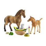 SCHLEICH - Figurine 42432 Les soins pour bébé animaux d'Horse Club Sarah