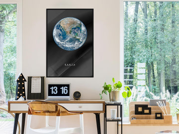 Poster - The Solar System: Earth