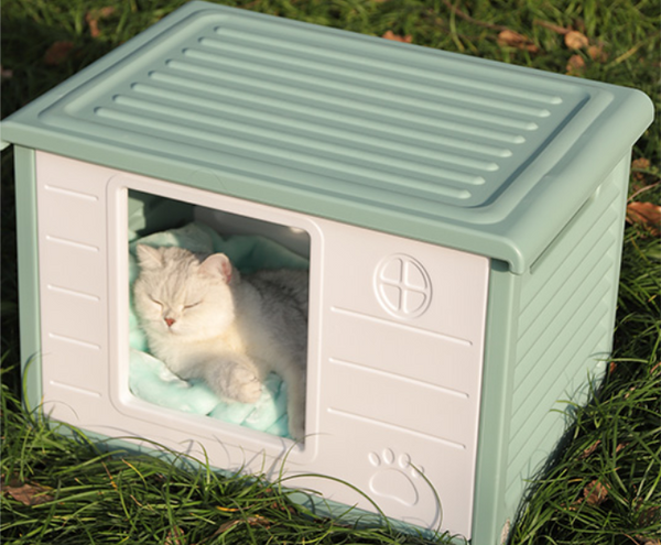 Small Plastic Pet Dog Puppy Cat House Kennel Green