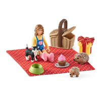 SCHLEICH Farm World Birthday Picnic Toy Playset, Multi-colour, 3 to 8 Years (42426)